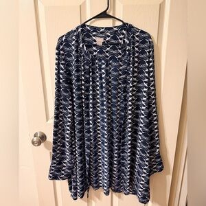 Chico's Navy and White Egret Accent Shawl